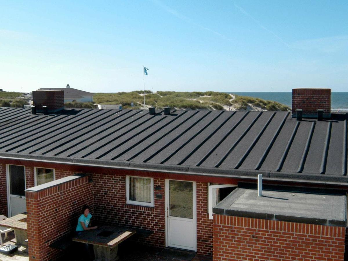 Two-Bedroom Holiday Home In Henne 7 Henne Strand Zimmer foto
